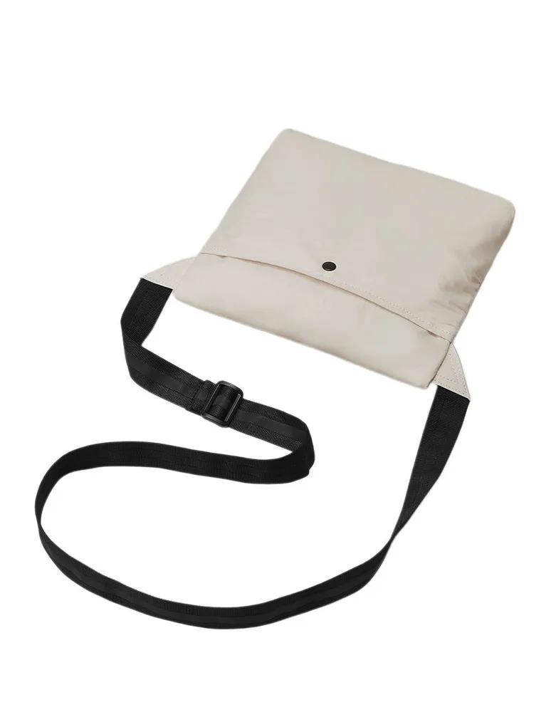 Сумка Gaston Luga Lightweight Daybag (слоновая кость)