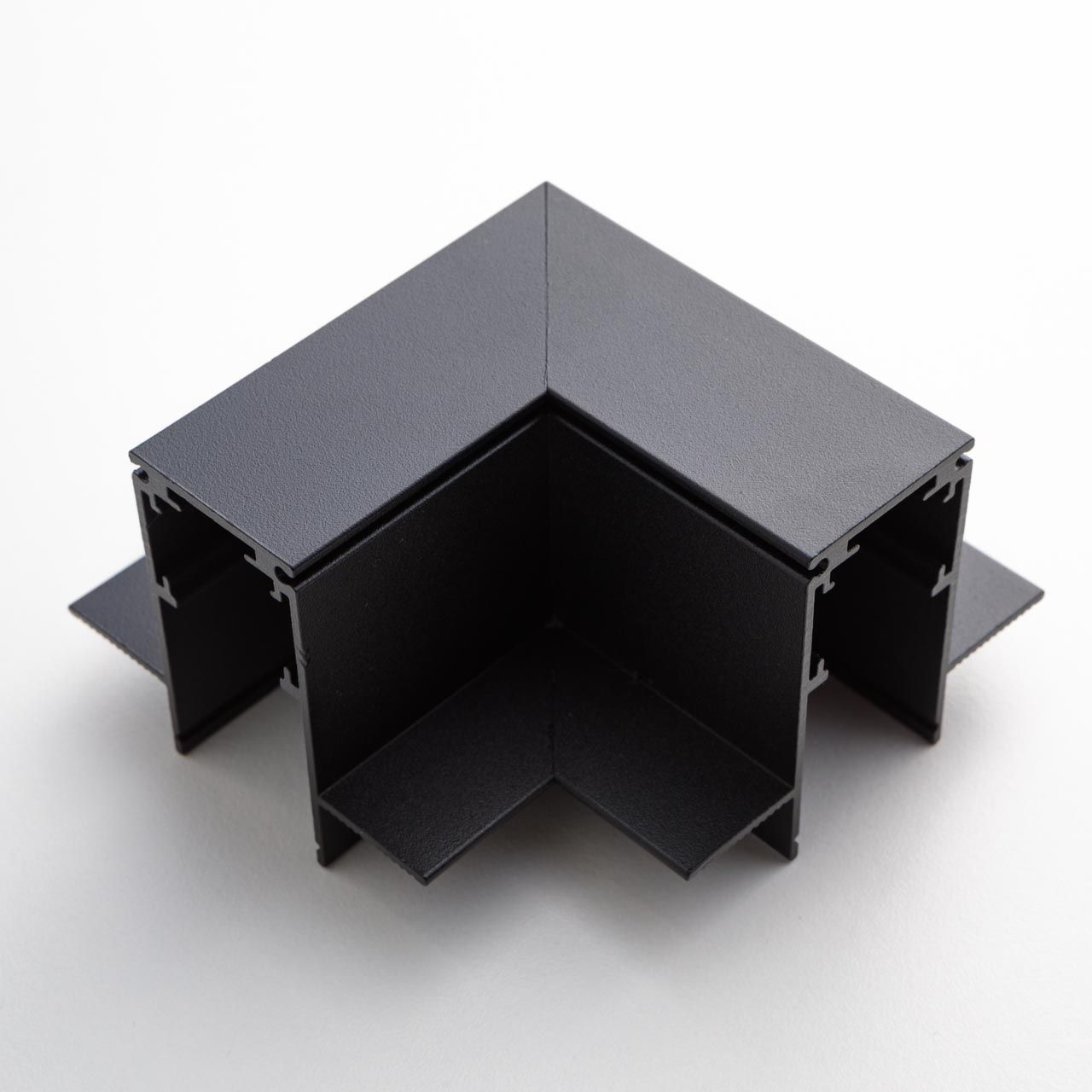 Коннектор Yeelight Pro E20 (для магнитного трека под ГКЛ, L-Тип, горизонтальный, без токопровода, черный)