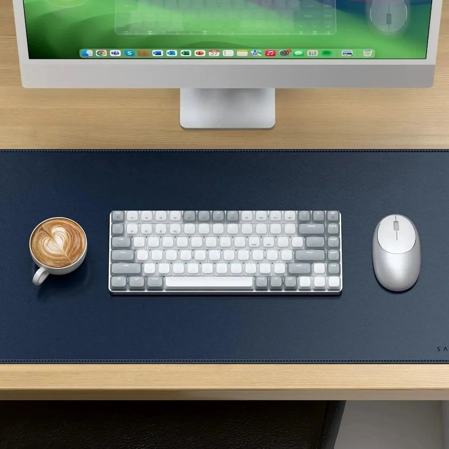 Коврик для мыши и клавиатуры Satechi Vegan-Leather Premium Desk Mat (синий)