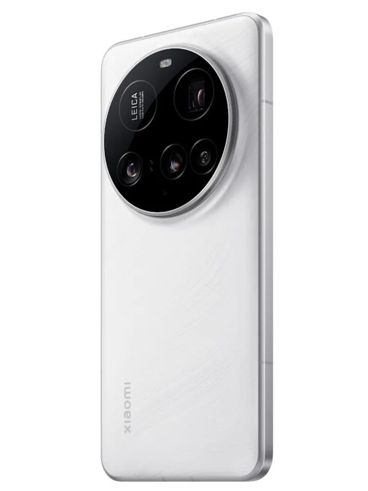 Смартфон Xiaomi 15 Ultra 16/512 (белый)