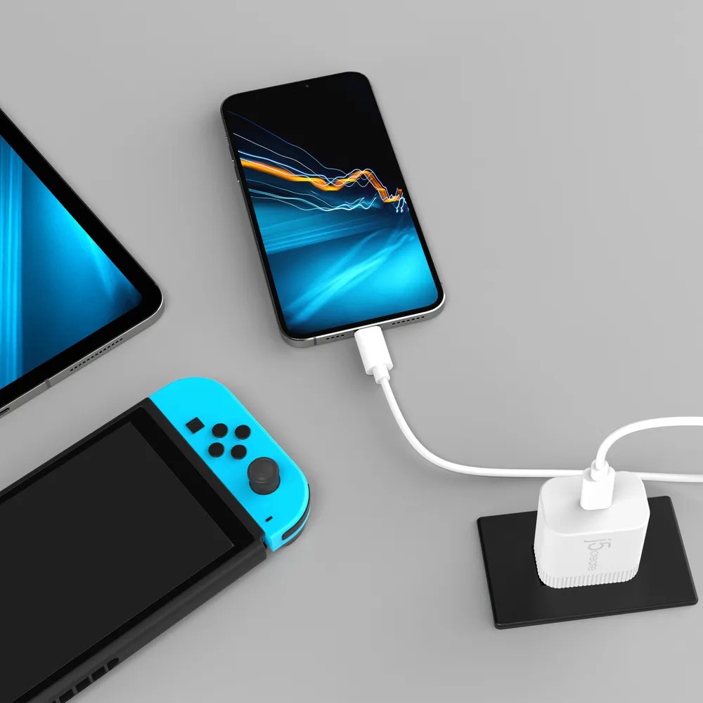 Сетевое зарядное устройство j5create 20W PD USB-C (белый)